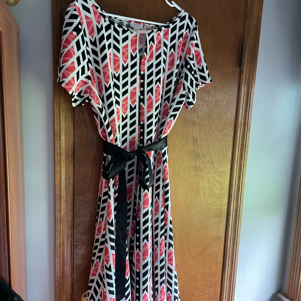 Avenue Pink and Black Bateau Neck Flutter Sleeve Midi Dress